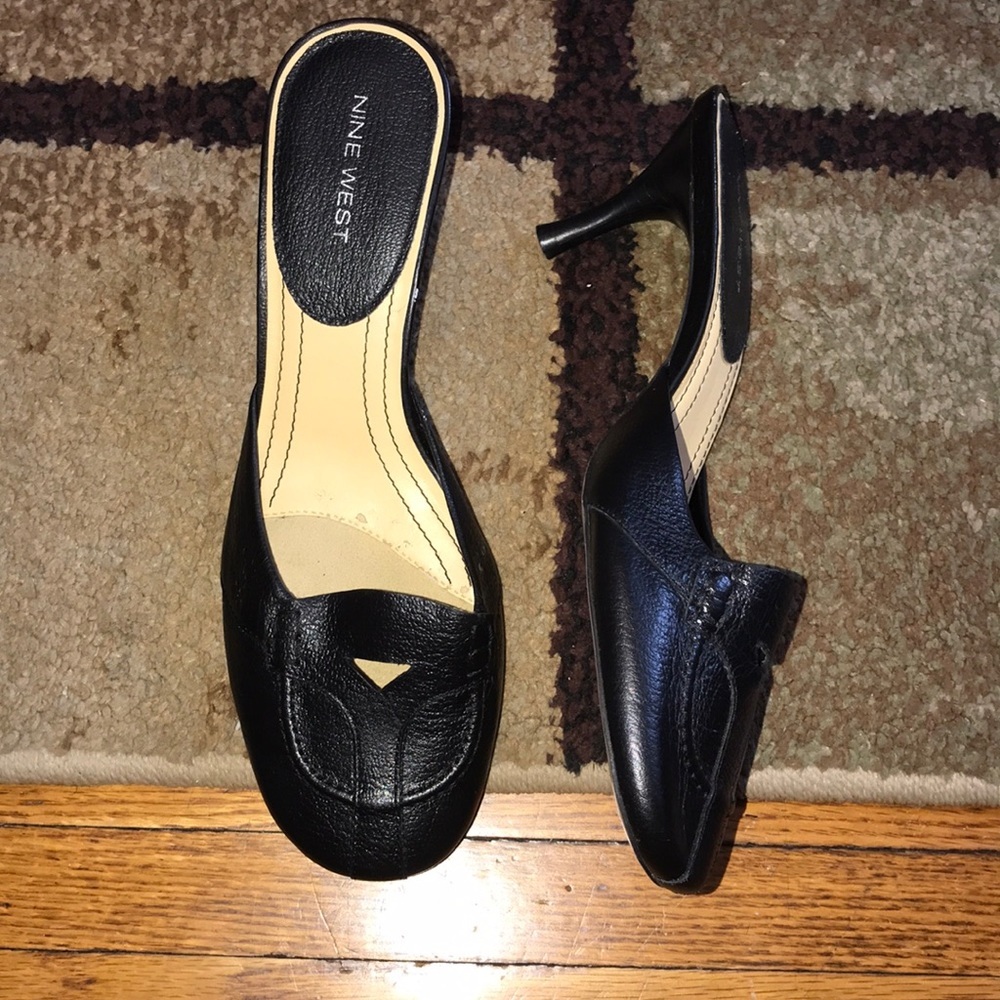 Nine West Closed Toe Short Heel Mule - Picture 2 of 8